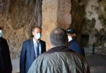 The English Army Moves Toward Poitiers